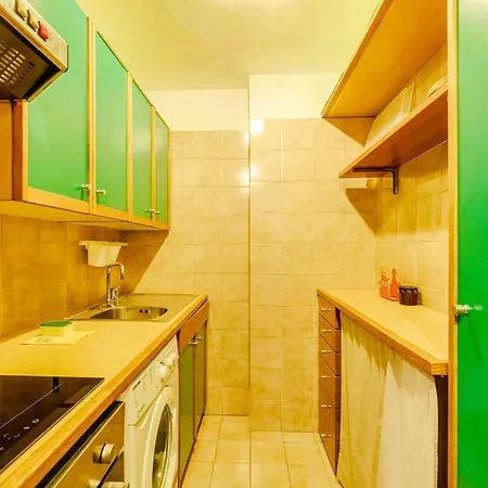 Guesthost - Porto Antico - Daire Cenova