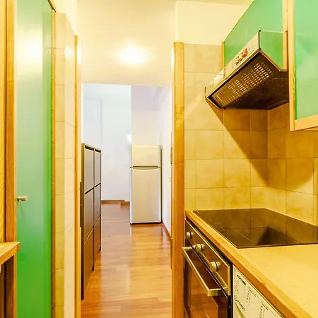 Daire Guesthost - Porto Antico - *